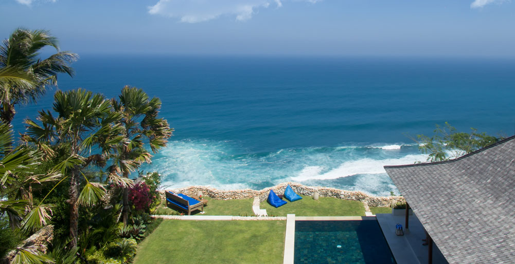 Sol y Mar Breathtaking cliffside villa ocean views